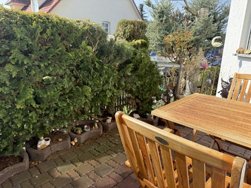 Ihr Frühstücksplatz auf der Terrasse - 