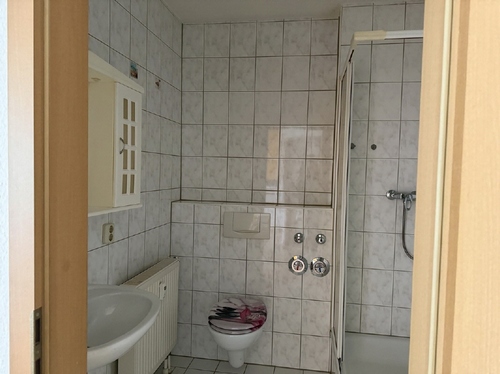 Badezimmer - 2 Zimmer 2- Zimmerwohnung in Gotha