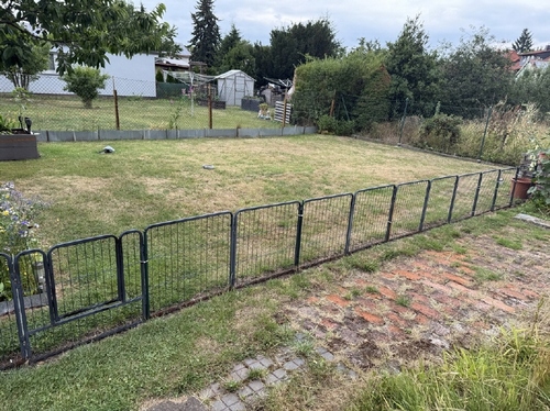 Garten am Grundstück - 