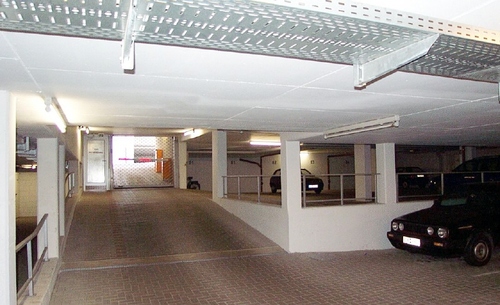 Garageneinfahrt - Tiefgaragenstellplatz in Gotha zur Miete