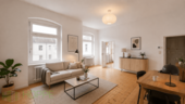 Wohnzimmer Bild 2 - (Renovierung KI-generiert) - (KI generiert) - 