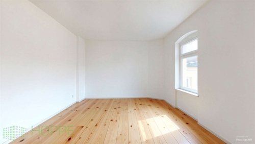 Wohnzimmer Bild 3 - (Renovierung KI-generiert) - 