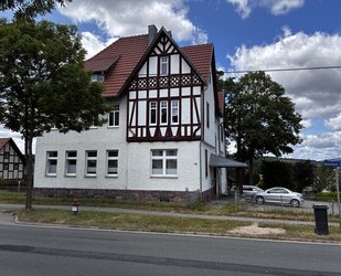700,00&nbsp;EUR Kaltmiete, ca.&nbsp; 90,00&nbsp;m&sup2;&nbsp;Wohnfl&auml;che in Schleusingen (PLZ: 98553)