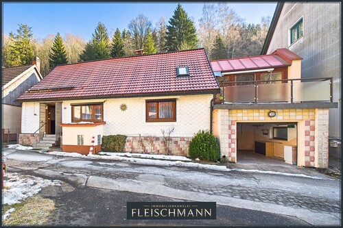 02-Aussenansicht - 4 Zimmer Reihenmittelhaus zum Kaufen in Suhl