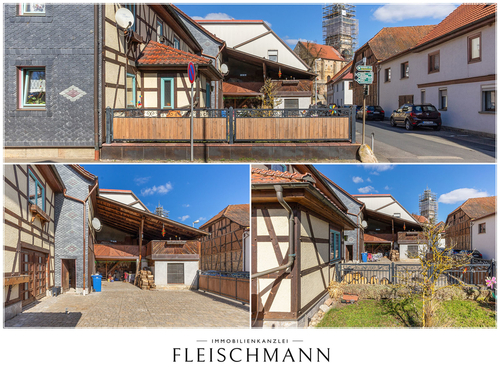 Vorgarten und Innenhof - Historisches Familienhaus mit Scheune und großem Platzangebot