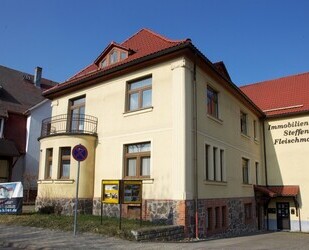 großzügige, zentrale Büroetage - 750,00&nbsp;EUR Kaltmiete, ca.&nbsp; 145,00&nbsp;m&sup2; in Suhl (PLZ: 98527)