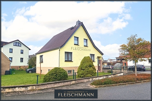 Aussenansichten - 7 Zimmer Einfamilienhaus zum Kaufen in Breitungen