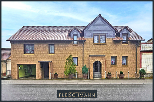 03-Aussenansicht - Willkommen im Upgrade: Kernsaniertes Familienglück in Leimbach