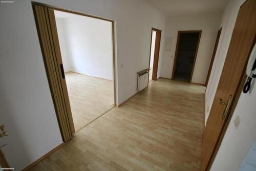 Flur - 3 Zimmer Etagenwohnung zur Miete in Gera