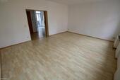 Wohnzimmer - Etagenwohnung mit 79,00 m&sup2; in Gera zur Miete