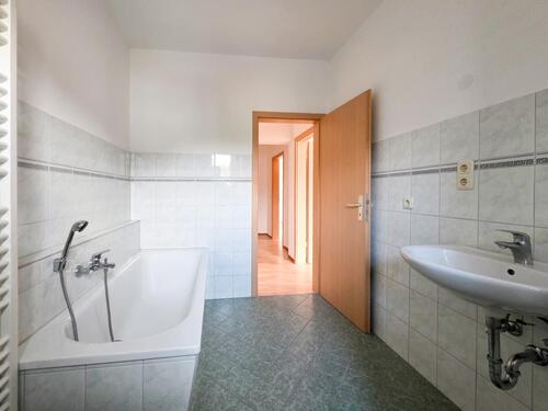 Bad - 2 Zimmer Etagenwohnung zur Miete in Gera