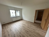 Wohnzimmer (1) - Etagenwohnung mit 55,17 m&sup2; in Gera zur Miete