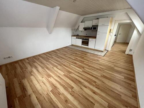 Wohnen - 2 Zimmer Dachgeschoßwohnung in Pölzig