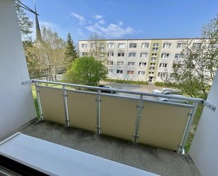 Gera-Langenberg! 4 Raum Whg. mit Balkon und Wanne!