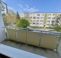 Gera-Langenberg! 4 Raum Whg. mit Balkon und Wanne!