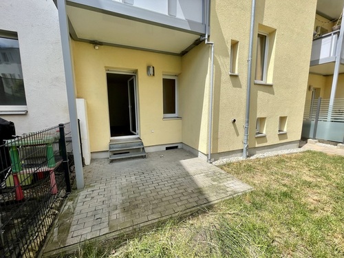 Terrasse - Moderne 2 Raum Wohnung mit Wanne, Dusche und Terrasse in Gera-Debschwitz!