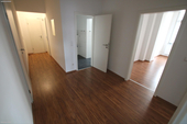 Flur - Etagenwohnung mit 100,00 m&sup2; in Gera zur Miete