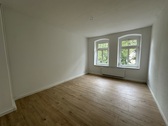 Wohnzimmer - 2 Zimmer Etagenwohnung in Gera