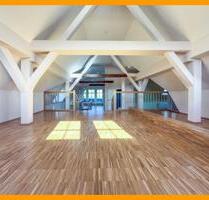 Wohnen mal anders! Imposante Dachgeschosswohnung mit Balkon und Aufzug! - Gera