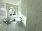 Bad - 3 Zimmer Etagenwohnung in Gera