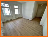 Wohnzimmer - Erstbezug nach Sanierung! Kleine 2,5-R. Wohnung in der Innenstadt von Gera