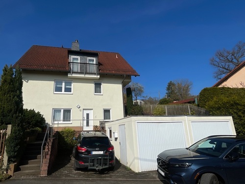 Ansicht - Exklusives Einfamilienhaus mit Doppelgarage in Exponierter Lage