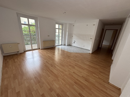 Wohnen & Küche - Offenes Wohnen mit Balkon und Aufzug! Zwei-Zimmer Wohnung im Ostviertel (WE8)