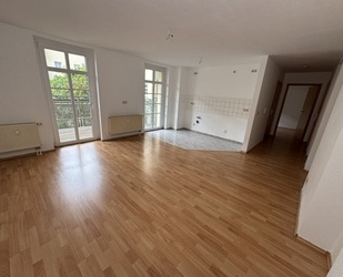 Offenes Wohnen mit Balkon und Aufzug! Zwei-Zimmer Wohnung im Ostviertel (WE8) - Gera