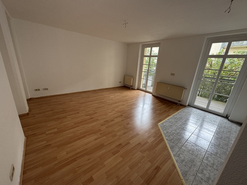 Wohnen & Küche - 2 Zimmer Etagenwohnung zur Miete in Gera