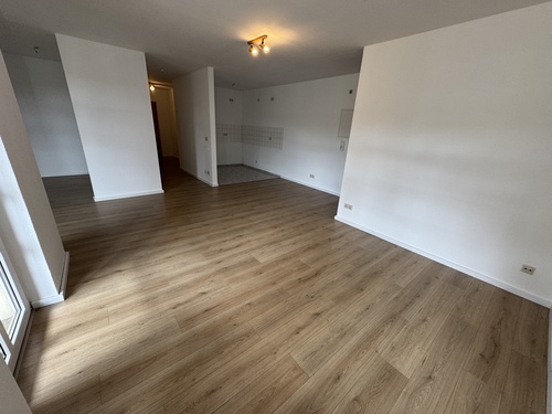 Wohnen & Küche - 2 Zimmer Dachgeschoßwohnung zur Miete in Gera
