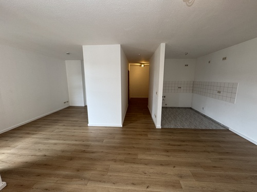 Wohnen & Küche - 2 Zimmer Dachgeschoßwohnung in Gera
