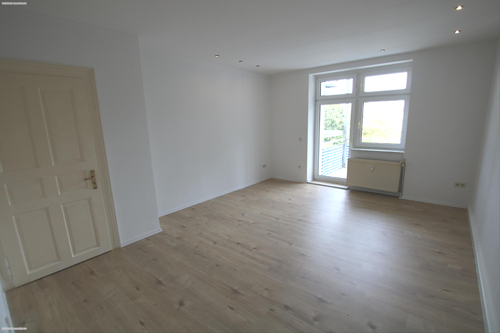 Wohnzimmer - 3 Zimmer Etagenwohnung in Gera