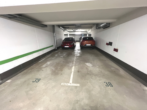 Tiefgagarage - Keine Parkplatzsuche mehr! Tiefgaragenstellplatz in Gera - Debschwitz zu vermieten!