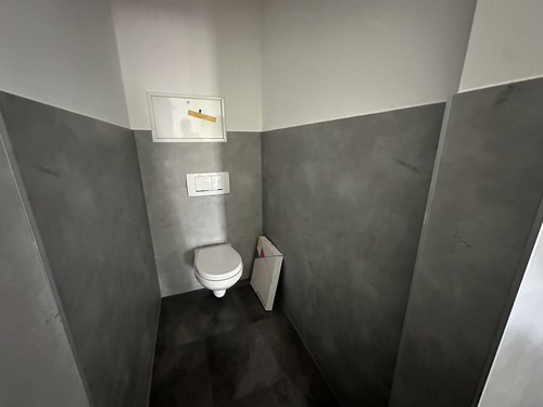 WC - 2 Zimmer Etagenwohnung zur Miete in Gera