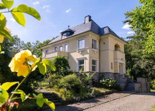Ost-/Westansicht - Zweifamilienhaus mit 264,00 m&sup2; in Gera zum Kaufen