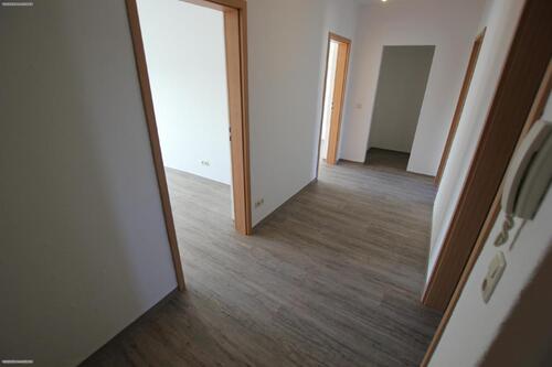 Flur - 2 Zimmer Etagenwohnung in Gera