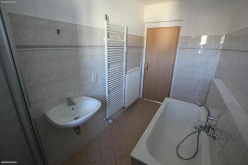 Bad - 2 Zimmer Etagenwohnung zur Miete in Gera