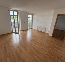 Helle & ruhige 2 Zimmer Whg. mit Aufzug und Balkon (W 31) - Gera