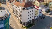 Hausansicht mit TG-Einfahrt - Doppelhaushälfte in Gera zur Miete