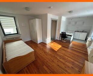 Möblierte 1-Raum Atelierwohnung mit Echtholzboden im ruhigen Hinterhaus - Gera