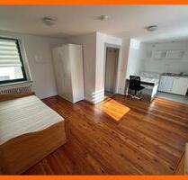 Möblierte 1-Raum Atelierwohnung mit Echtholzboden im ruhigen Hinterhaus - Gera