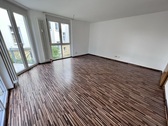 Wohnzimmer - 3 Zimmer Etagenwohnung in Gera
