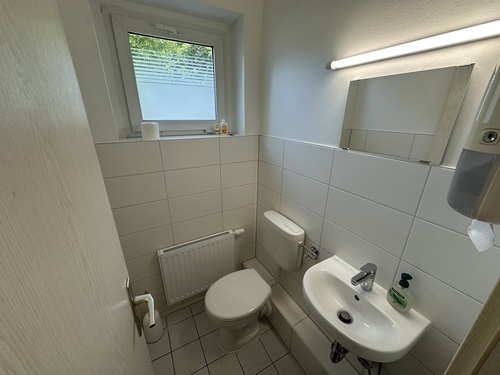 WC - 