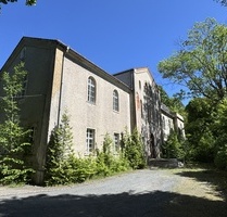 ehemaliges Pionierhaus - Sanierungsobjekt - - Gera