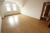 Wohnzimmer - Dachgeschoßwohnung mit 65,00 m&sup2; in Gera zur Miete