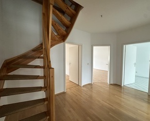 Attraktive DG-Maisonettewohnung in Gera Untermhaus nahe dem Küchengarten und Hofwiesenpark!