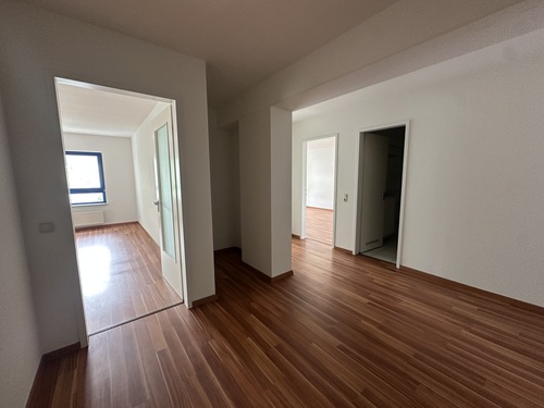 Flur - 2 Zimmer Etagenwohnung in Gera