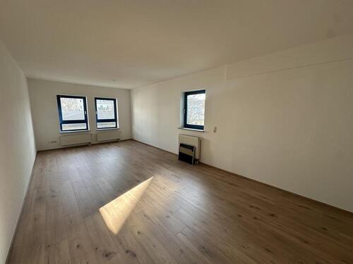 Wohnzimmer - Etagenwohnung mit 56,20 m&sup2; in Gera zur Miete