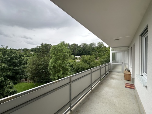 Balkon - Etagenwohnung mit 118,14 m&sup2; in Gera zur Miete