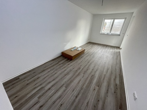 Kind vorne links - 